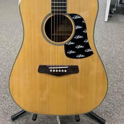 Aria AWC-300 - Natural with Hard Case image 2