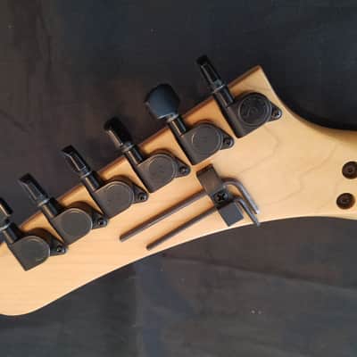Kramer Baretta USA 1984 Candy Apple Red image 9