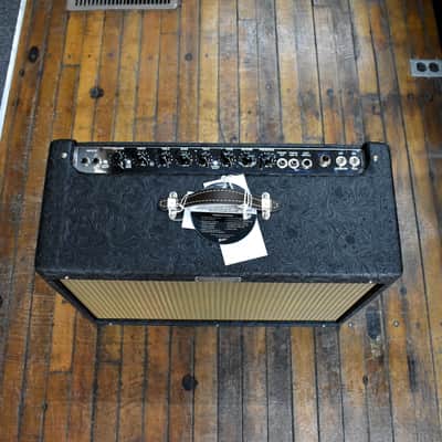 Fender Limited 30th Anniversary Hot Rod Deluxe 40-watt 1 x 12-inch Combo Amplifier Black Western image 4