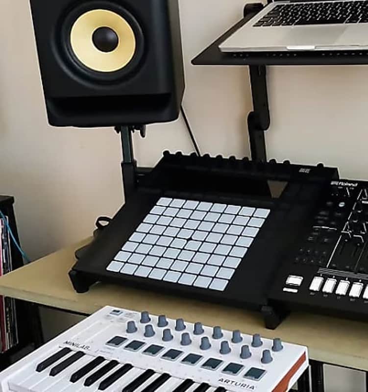 Single stand Ableton push 2 - 3dstudiofurniture image 1