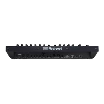 Roland JUPITER-XM 37-Note Slim Keyboard Synthesizer with USB, Bluetooth MIDI and Wireless Connectivity image 6