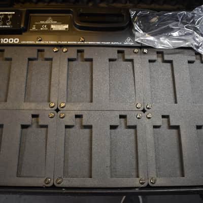 Behringer PB1000 Powered Pedalboard 2010s - Standard image 5