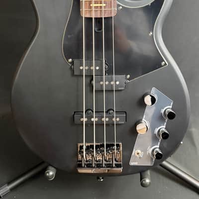 Yamaha BB734A Broad Bass 4-String Bass Guitar Translucent Matte Black w/ Gig Bag (281) image 2