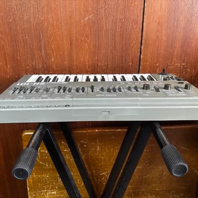 Roland SH-101 monophonic bass synthesizer w/ power supply image 7
