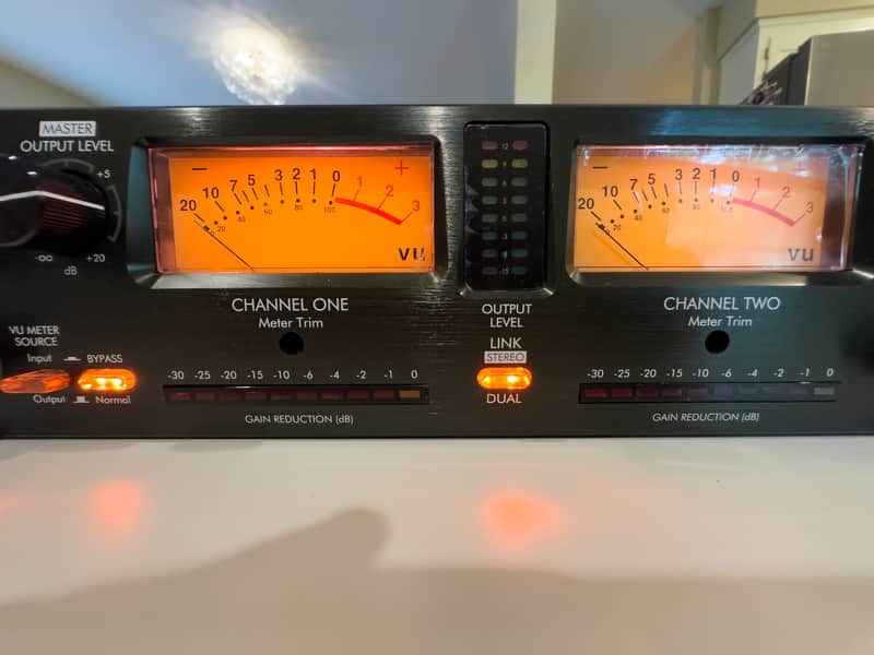ART Pro VLA II Compressor image 1
