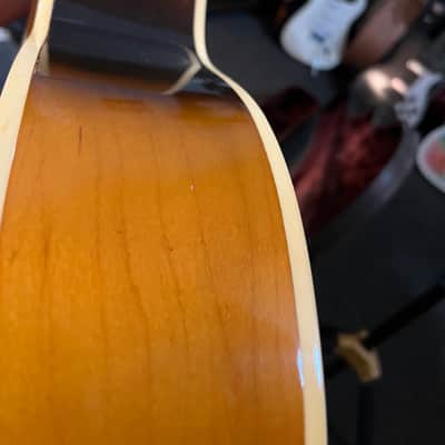 Silvertone H51 cutaway 1950s - Tobacco burst image 23