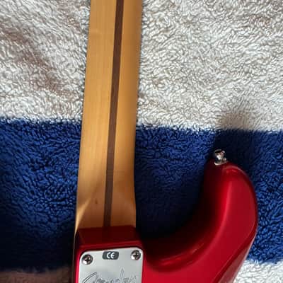 Fender American Deluxe Stratocaster with Rosewood Fretboard 2002 - 2003 - Chrome Red image 7