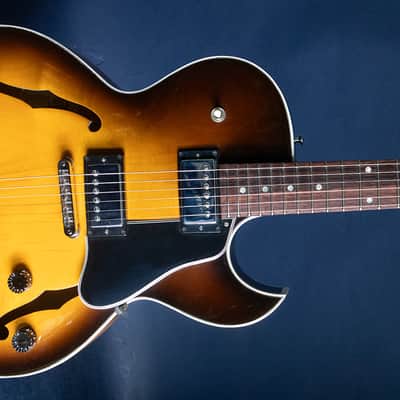 2000 Gibson ES-135 image 4