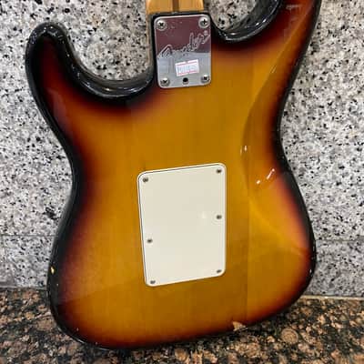 Fender 1992 American Floyd Rose Classic HSS Stratocaster Electric Guitar 3-Tone Sunburst image 7