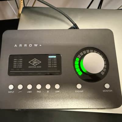 Universal Audio Arrow 2x4 Thunderbolt 3 Interface with Solo DSP Processor 2010s - Gray image 2