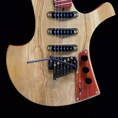 Soderlund Loerie multi-scale electric in hard pear and padauk 2017 Natural Oil image 1