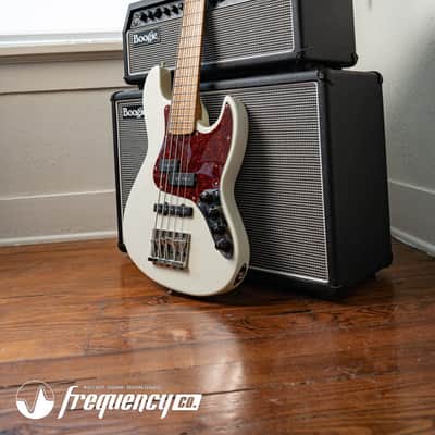 Gregg Guitars PJ5 Bass in Olympic White with an Chambered Ash Body and Roasted Flamed Maple Neck image 20