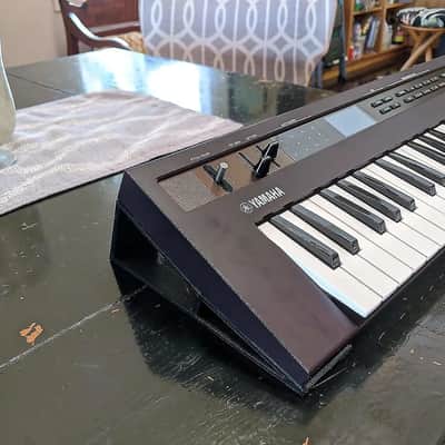 Stand - Yamaha Reface series