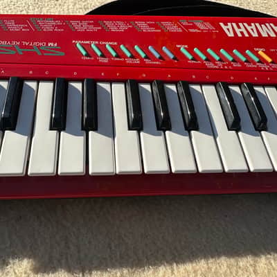 Yamaha SHS-10R - red image 6