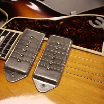 Epiphone E230T Casino Bigsby 1963 Sunburst image 11