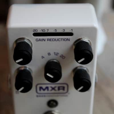 MXR "M87 Bass Compressor" image 3