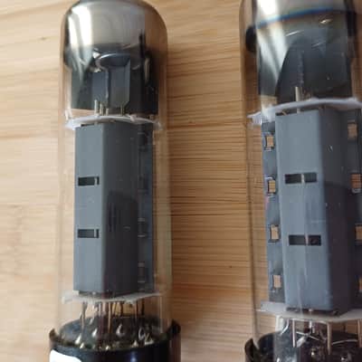 Beautiful NOS RFT  EL34 6CA7  early SHORT BASE model !!! perfectly matched pair  great Mullard substitute Orange Hiwatt Marshall Bild 7