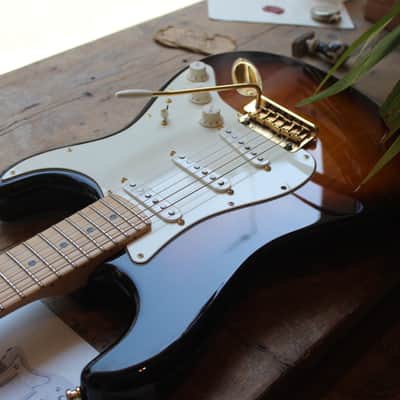 FENDER "60th Anniversary Commemorative Stratocaster" HARDCASE, 3, 44 KG image 3