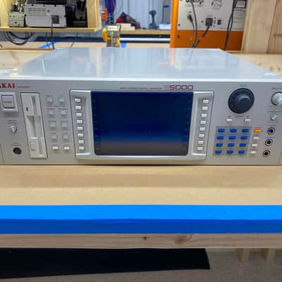 Akai S5000 MIDI Stereo Digital Sampler Rack NOS Mint in Box Vintage image 13