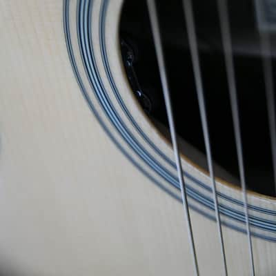 Recording King RO-328 2010s - Natural image 3