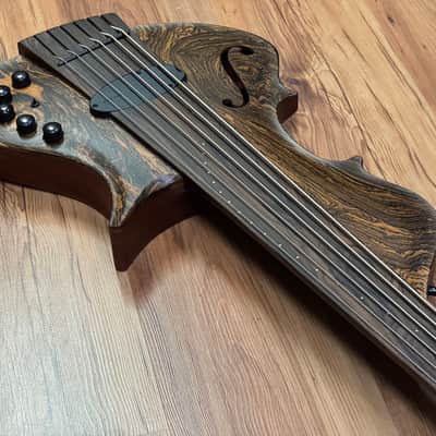 Stradi Symphony The Dorado Fretless 6 string image 15