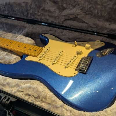 Fender American Ultra Stratocaster with Maple Fretboard 2019 - Present - Cobra Blue image 1