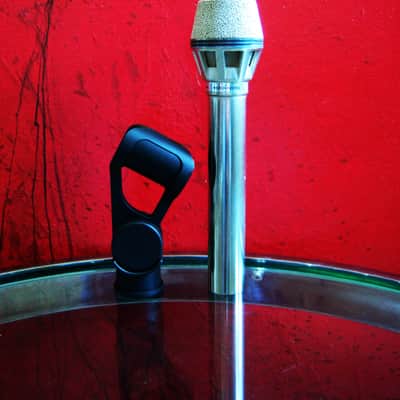 Vintage 1970's AKG D190E dynamic cardioid microphone w mic clip Low Z 280 OHMS D1000E # 1 image 11