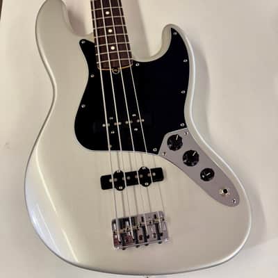 Fender American Standard Jazz Bass `04 (***Secondhand***) image 3