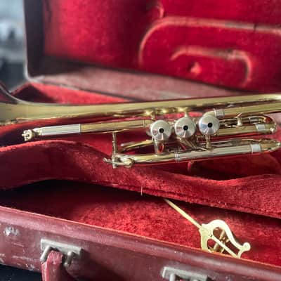 King Cleveland Superior Cornet 1950's Lacquered Brass image 4