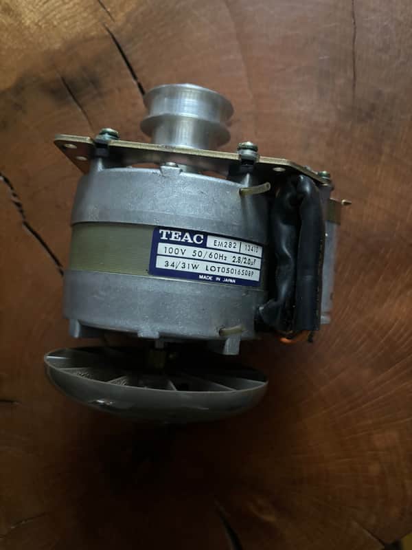 TEAC A-3340S 1/4" motor image 1