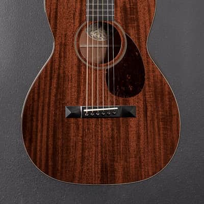 Collings 01 12-Fret Mahogany image 2