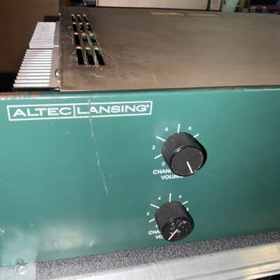 Altec 2204 amplifier four channel vintage image 2