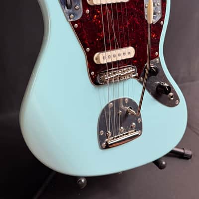 Squier FSR Classic Vibe 70's Jaguar Electric Guitar Daphne Blue Finish (703) image 3