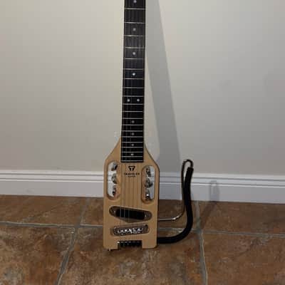 Traveler Ultra-Light Electric Travel Guitar 2010s - Natural image 4