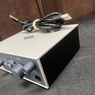 Universal Audio Volt 1 USB-C Interface Excellent Condition image 2
