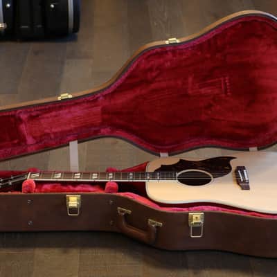 Mint! 2025 Gibson Country Western Acoustic Guitar Natural Satin + OHSC image 22