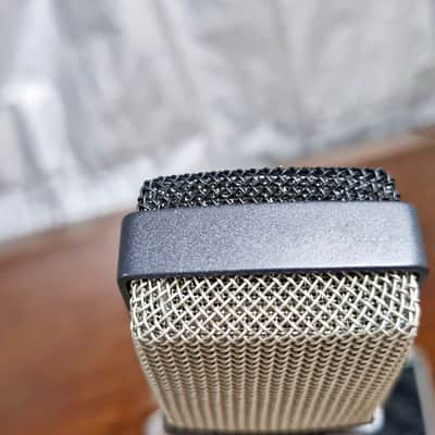 AKG C414 XLS Large Diaphragm Multipattern Condenser Microphone image 10