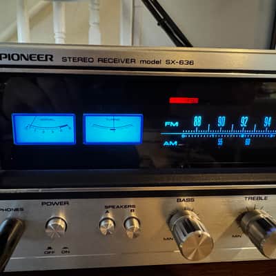 Vintage Pioneer SX-636 Receiver, Restored image 4