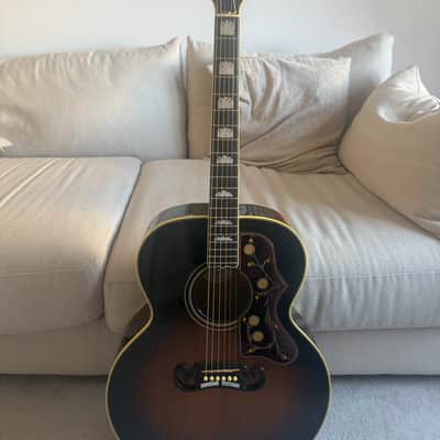 Gibson J-200 Standard 2009 - 2013 - Vintage Sunburst image 1