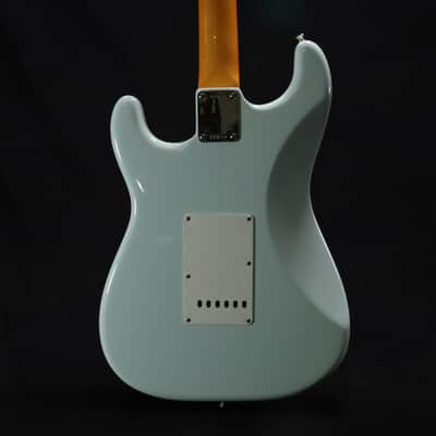 Fender American Vintage 1965 Stratocaster Round-Lam Rosewood Fingerboard Sonic Blue 670 image 10