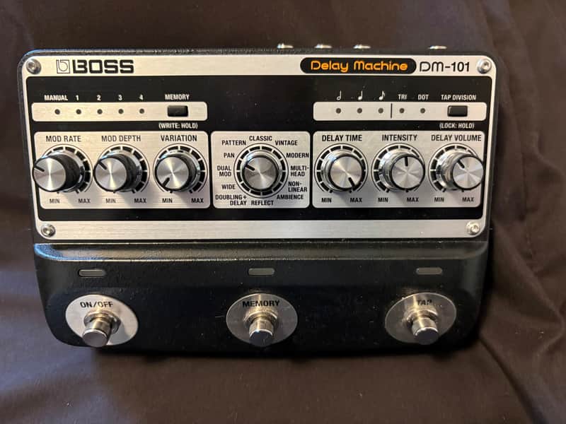 Boss DM-101 Delay Machine