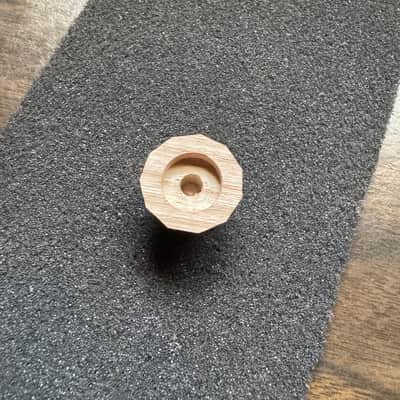 Guilford Ash 1122 Facet Cut Volume/Tone potentiometer knob - 1.5mm set Screw / 6mm shaft image 3