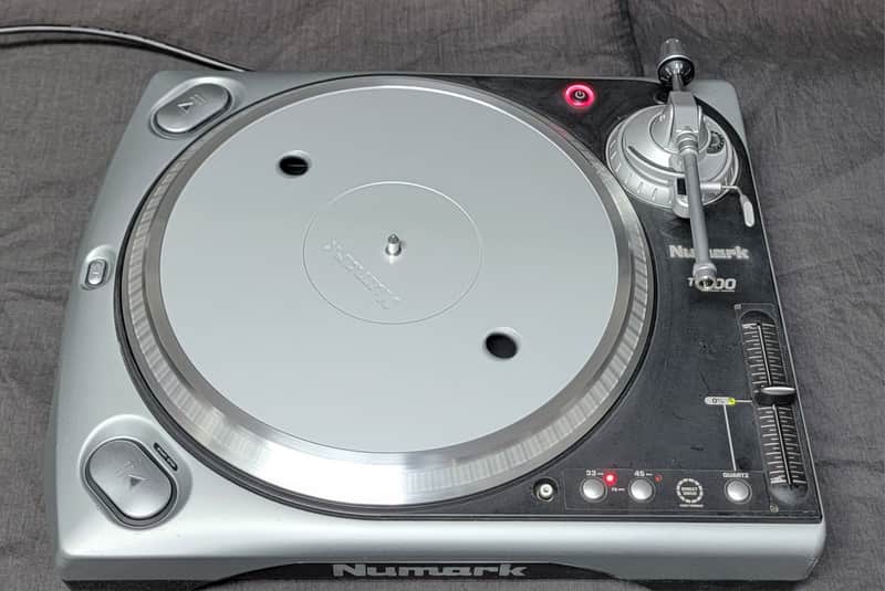 Numark TT200 Direct Drive Turntable image 1