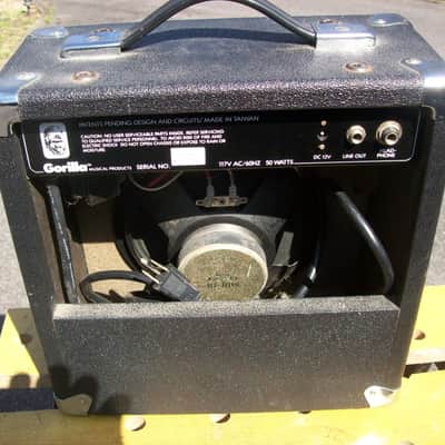Gorilla GG-25 1980's S.S. 25W 1-8" Spkr. Vintage Guitar Combo Amp. All original. AC/DC powered. image 4