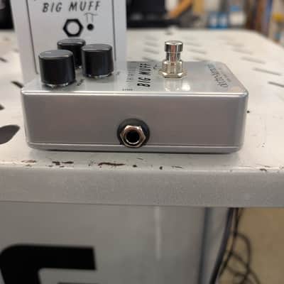 Electro-Harmonix Triangle Big Muff Pi image 3