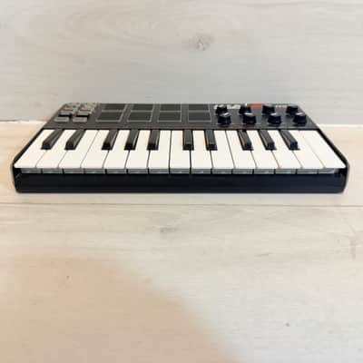 Akai MPK Mini 25-Key USB MIDI Keyboard Controller image 4