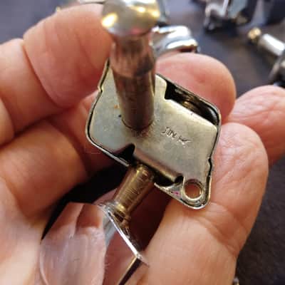 Unbranded 3 by 3 Vintage Closed Tuning Machine Heads. Screws, Ferrules 1970s? - Chrome image 4