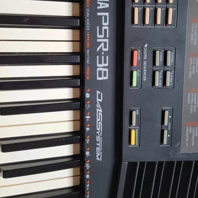 Yamaha  PSR-38 (REQUIRES ATTENTION) image 2
