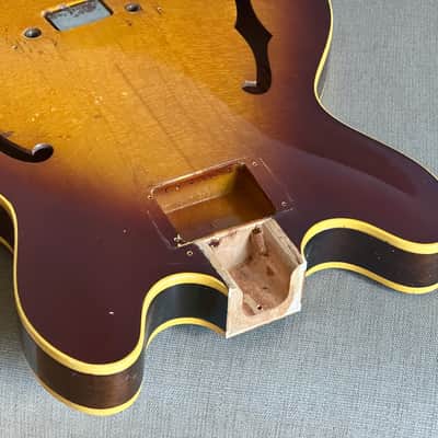 Gibson EB-2 Bass Body (ES-335 Style) – Tea Burst image 3