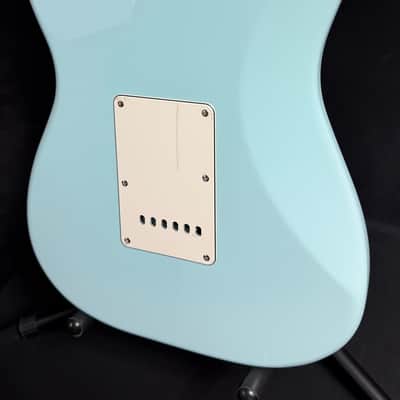Squier FSR Classic Vibe 70's Stratocaster Electric Guitar Sonic Blue Finish (680) image 12
